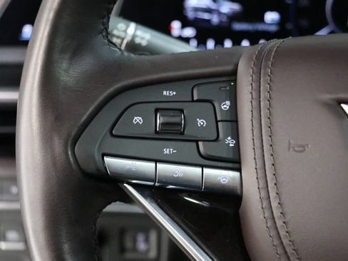 Used 2024 Cadillac Escalade Premium Luxury Platinum AWD/4WD image 27