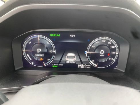 Used 2024 Mitsubishi Outlander SE image 18