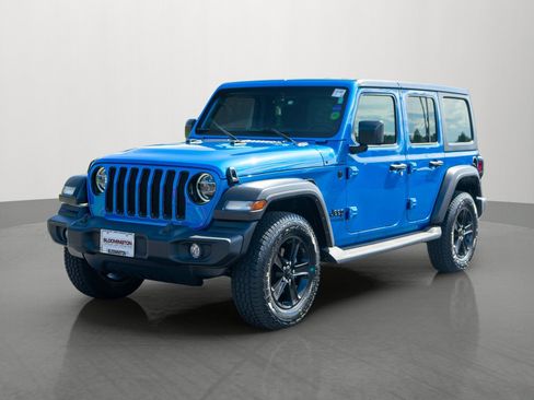Used 2022 Jeep Wrangler Unlimited Sport AWD/4WD image 3