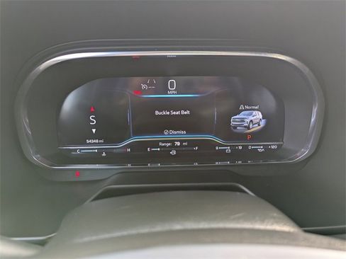 Used 2023 Chevrolet Suburban Premier image 32