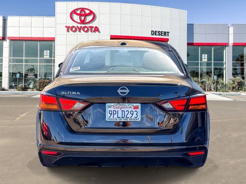 Used 2025 Nissan Altima 2.5 S FWD image 6