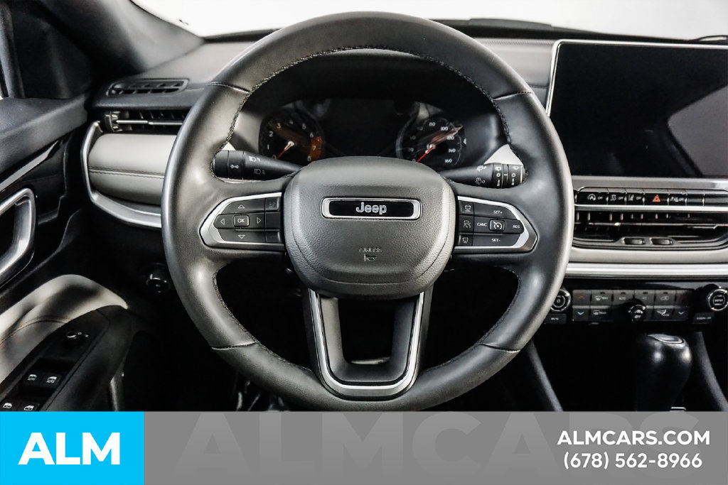 Used 2025 Jeep Compass Limited AWD/4WD image 23