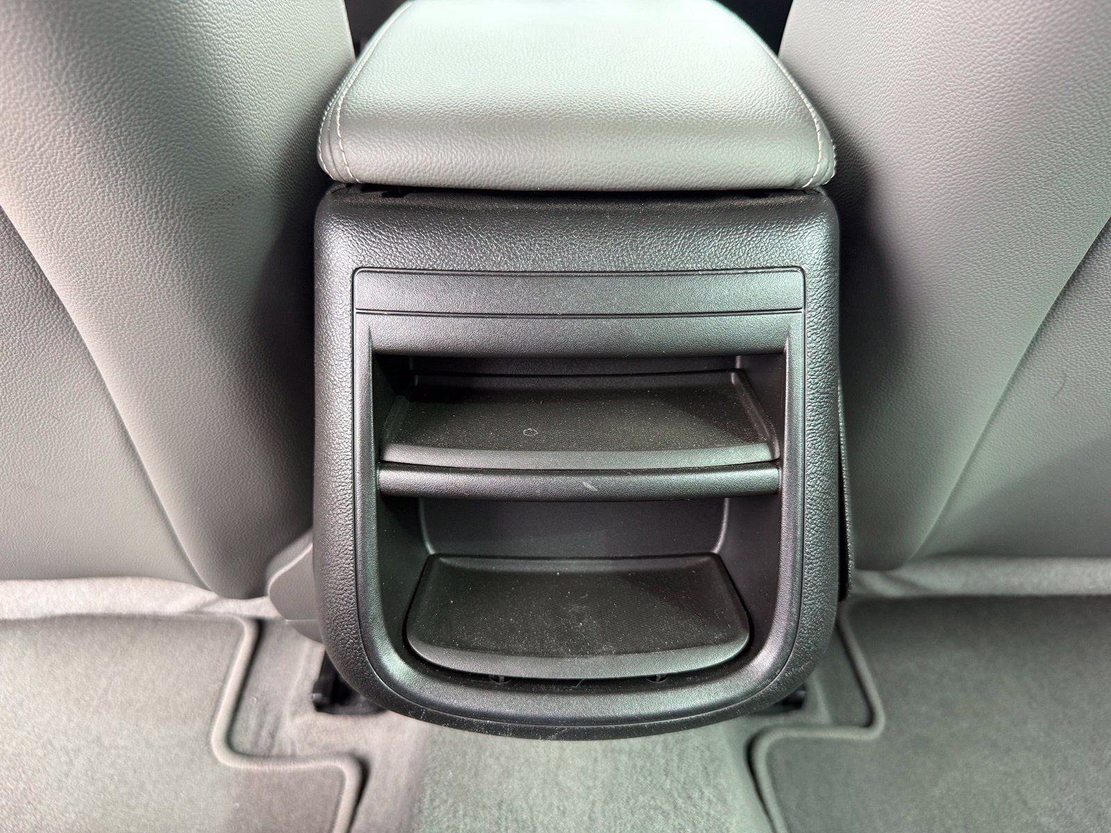 Used 2018 Chevrolet Impala LS FWD image 34