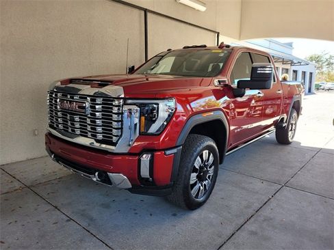 Used 2024 GMC Sierra 2500 Denali w/ Denali Reserve Package image 3