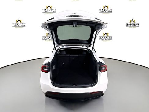Used 2022 Tesla Model Y Long Range AWD/4WD image 33