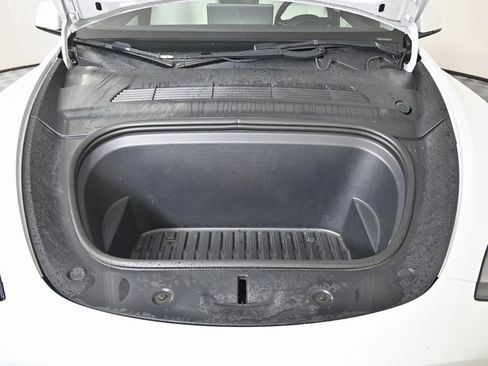 Used 2022 Tesla Model Y Performance image 12