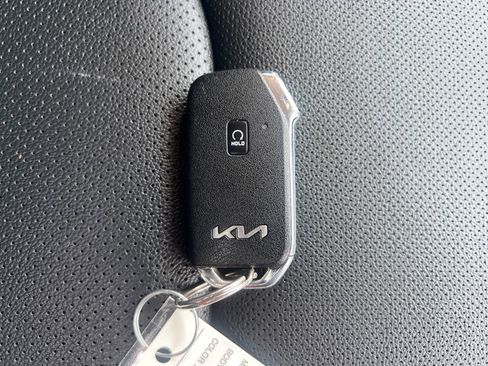 Certified 2024 Kia Sportage EX AWD/4WD image 25