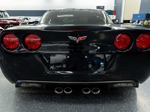 Used 2007 Chevrolet Corvette Z06 w/ Preferred Equipment Group RWD image 7