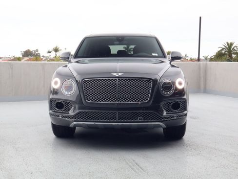 Certified 2018 Bentley Bentayga AWD/4WD image 10