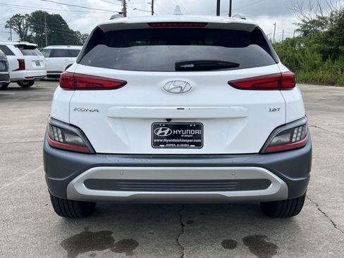 Certified 2022 Hyundai Kona Limited w/ Cargo Package FWD image 3