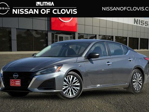 Used 2024 Nissan Altima 2.5 SV FWD image 1