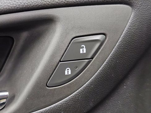 Certified 2024 Chevrolet Equinox LT FWD image 29