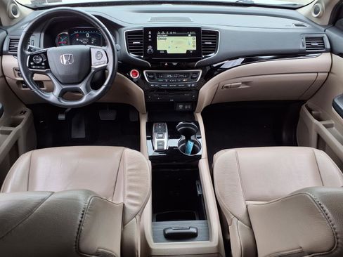 Used 2020 Honda Pilot Touring image 14