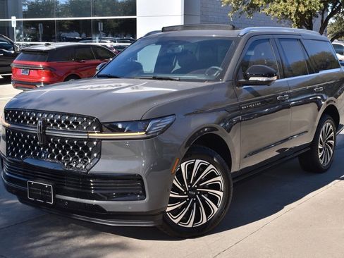 New 2025 Lincoln Navigator Black Label image 12