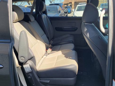 Used 2015 Kia Sedona EX w/ EX Premium Package FWD image 23