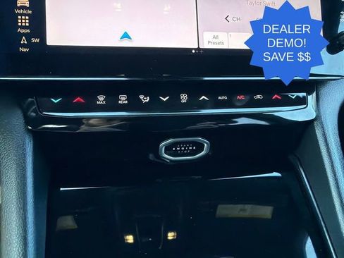 New 2026 Jeep Grand Cherokee Altitude AWD/4WD image 25