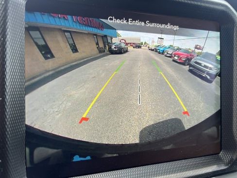 Used 2022 Jeep Wrangler Unlimited Sahara 4xe image 2