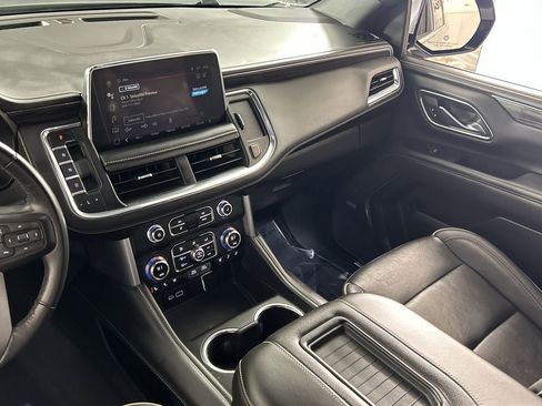 Used 2023 GMC Yukon XL SLT image 23