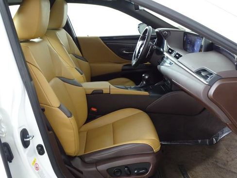 Used 2019 Lexus ES 350 w/ Premium Package image 17