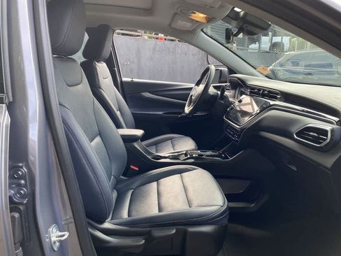 Used 2023 Chevrolet Bolt EUV Premier w/ Sun & Sound Package FWD image 19