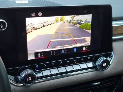 Used 2023 GMC Canyon Denali AWD/4WD image 25