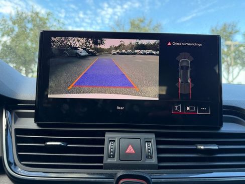 Used 2023 Audi Q5 2.0T Premium w/ Convenience Package image 20