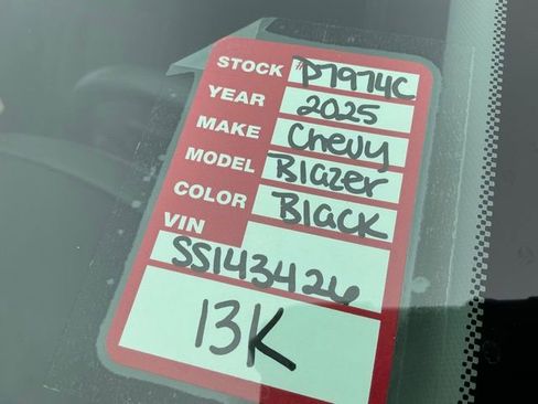 Used 2025 Chevrolet Blazer LT w/ Convenience Package image 36