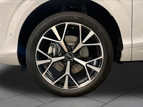 New 2026 Audi Q3 quattro 2.0T AWD/4WD image 11