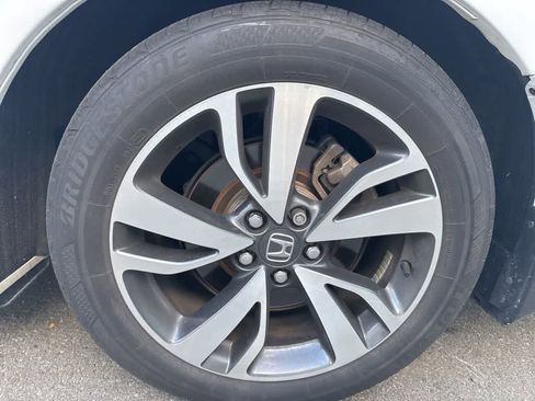 Used 2023 Honda Odyssey Touring image 16