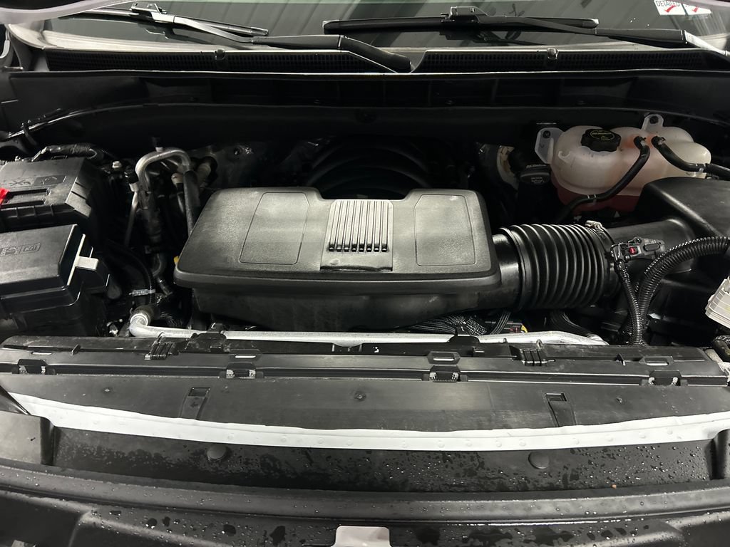 Used 2025 GMC Yukon XL Denali AWD/4WD image 26
