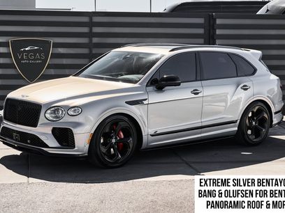 Used 2025 Bentley Bentayga