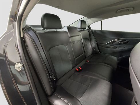 Used 2015 Buick LaCrosse FWD image 25