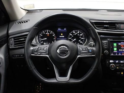 Used 2020 Nissan Rogue SL image 25