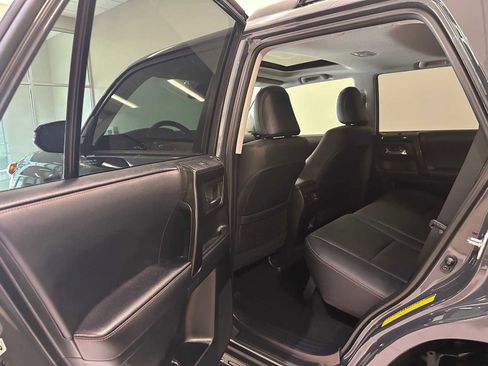 Certified 2024 Toyota 4Runner TRD Off-Road Premium w/ Moonroof Package AWD/4WD image 24