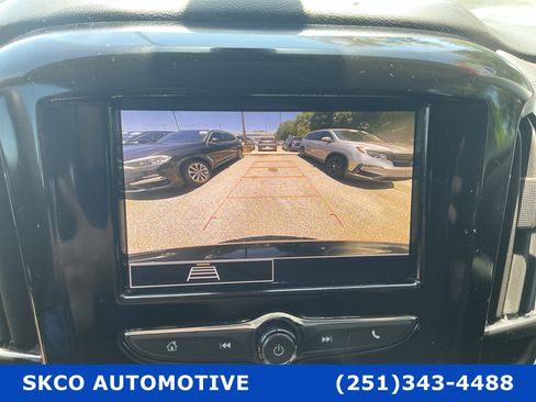 Used 2020 Chevrolet Traverse LS FWD image 17