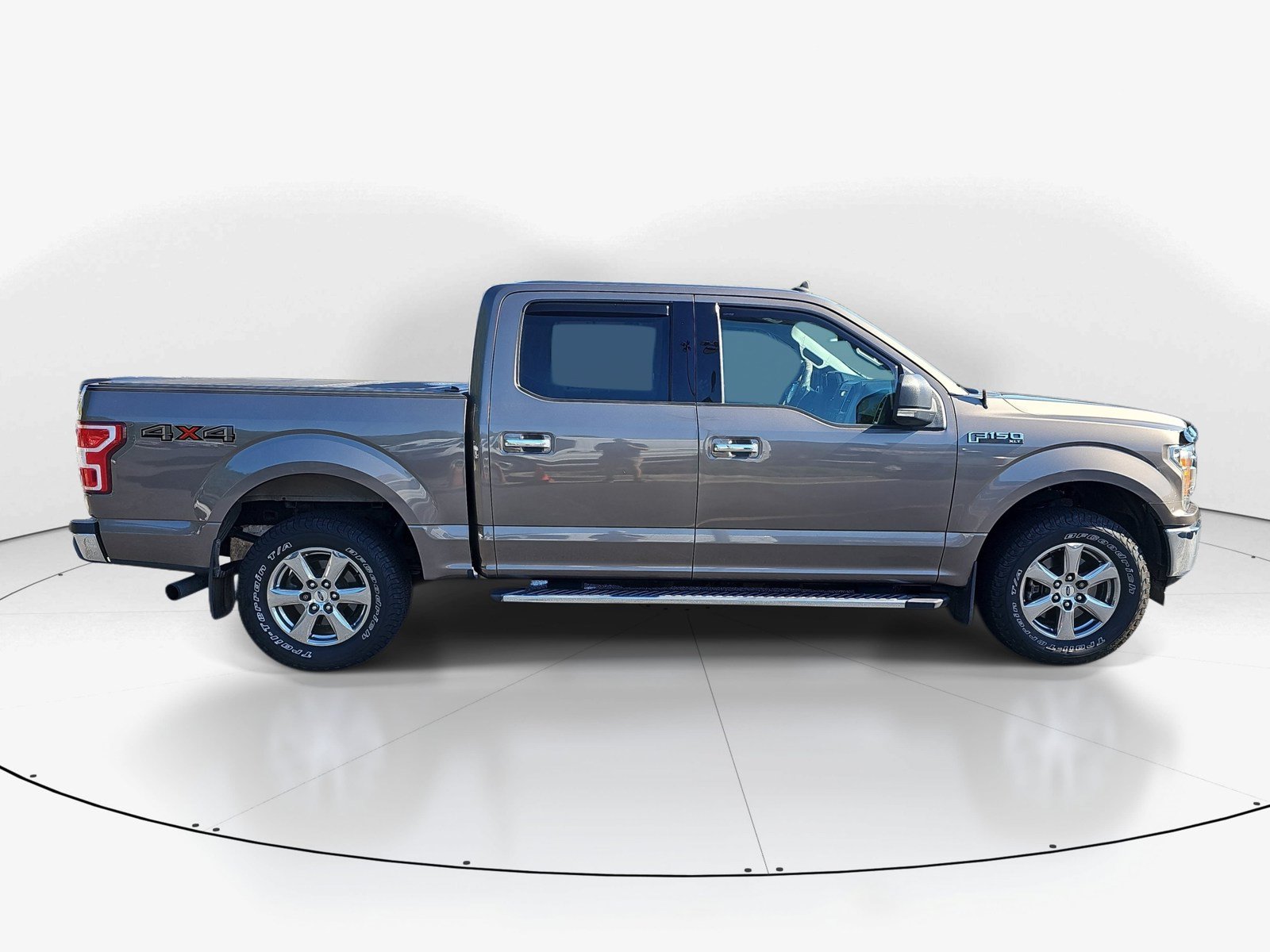 Used 2019 Ford F150 XLT w/ Equipment Group 302A Luxury AWD/4WD image 2