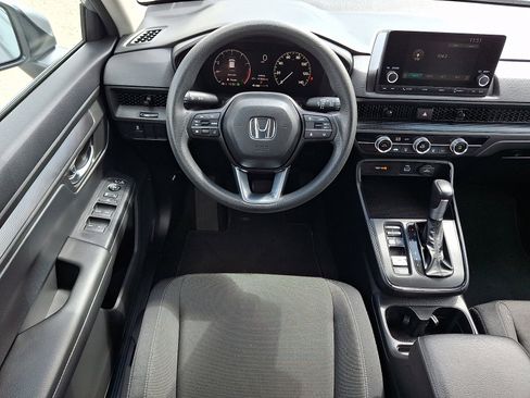 Used 2024 Honda CR-V LX image 11
