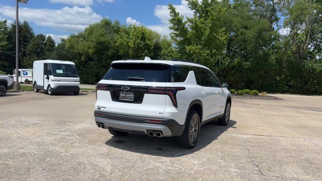 Used 2024 Chevrolet Traverse LT FWD image 8