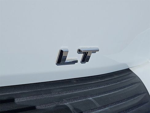 Used 2022 Chevrolet Tahoe LT w/ LT Signature Plus Package image 15