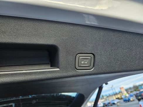 New 2026 GMC Acadia AT4 AWD/4WD image 12