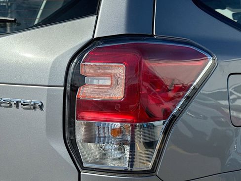 Used 2018 Subaru Forester 2.5i w/ Alloy Wheel Package image 31