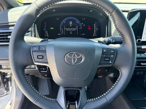 Used 2026 Toyota Camry SE w/ Convenience Package FWD image 12