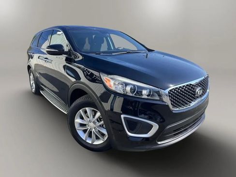 Used 2016 Kia Sorento L FWD image 2
