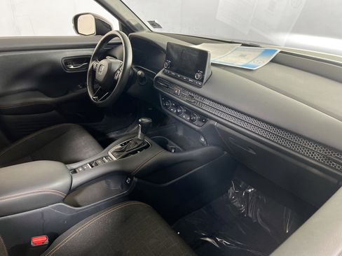 Used 2023 Honda HR-V Sport image 27