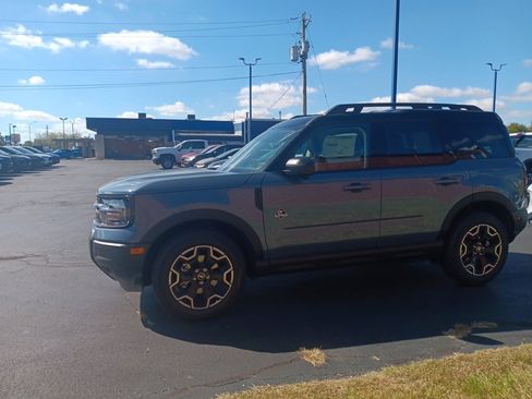 New 2025 Ford Bronco Sport Outer Banks w/ Outer Banks Tech Package+ image 3