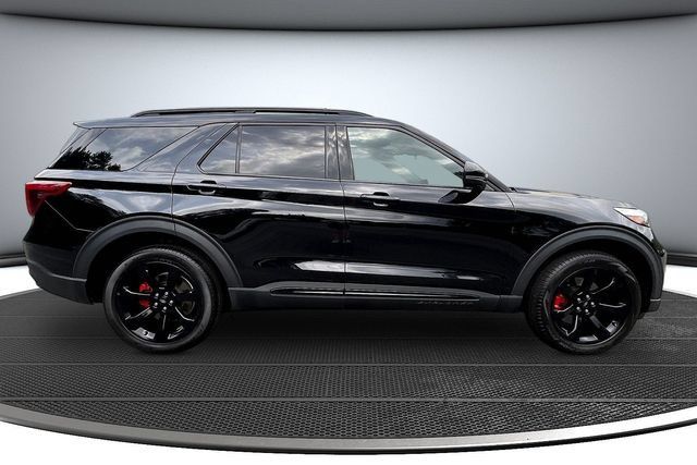 Used 2023 Ford Explorer ST w/ Equipment Group 401A AWD/4WD image 4