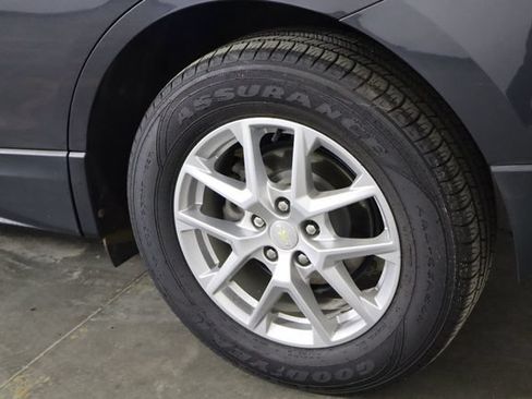 Used 2022 Chevrolet Equinox LT FWD image 32