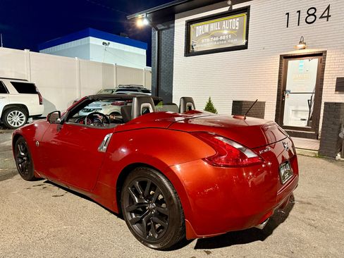 Used 2016 Nissan 370Z Roadster image 21