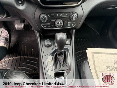 Used 2019 Jeep Cherokee Limited AWD/4WD image 19