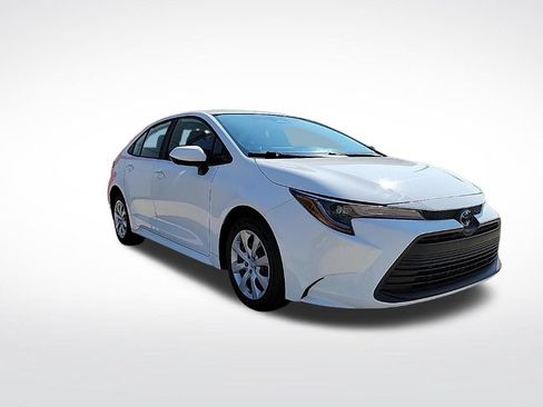 Used 2024 Toyota Corolla LE FWD image 7